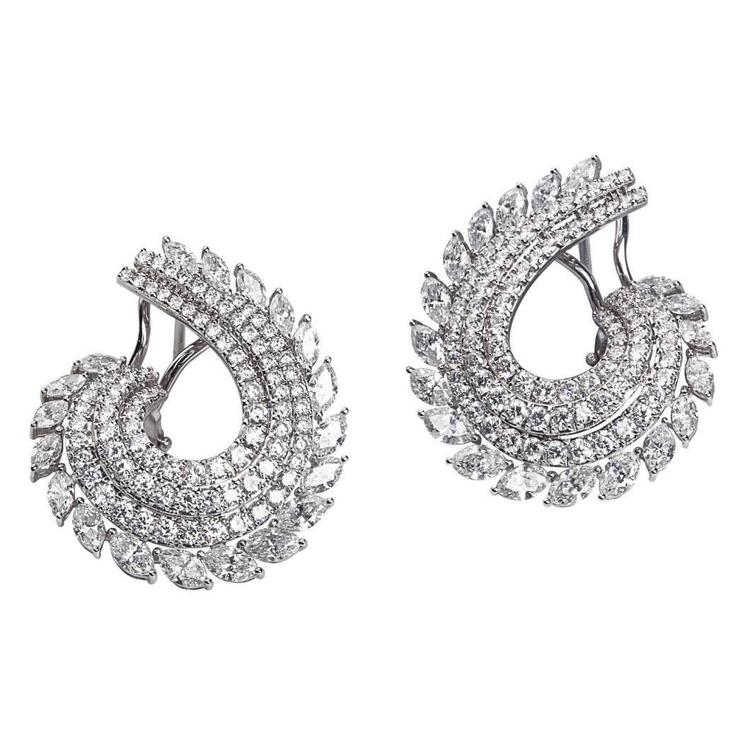 My_Diamond_Philippines__Jewelry_Store_Pirouette_Diamond_Clip_Earrings The Pirouette Diamond Clip Earrings is crafted with 18K white gold featuring 216 pieces of 6.583-carat diamonds with a clarity grading of VVS1-2 and in the colors F to G.  Inclusive of My Diamond Jewelry Box and Jewelry Certificate